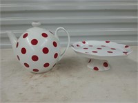 Rosanna polka dot teapot, small pedestal cake