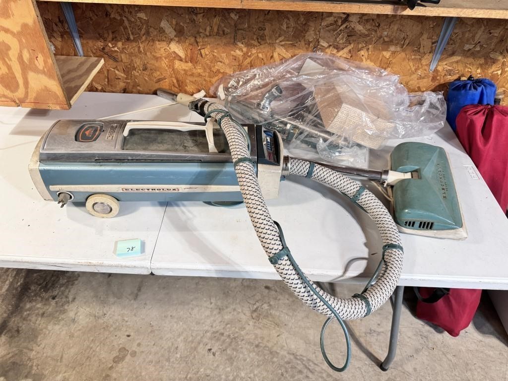 Working Electrolux Vacuum