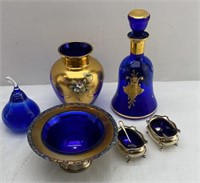 Decanter / Decor Items / Vases Blue Glass