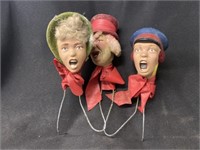 Composition Caroler Figurines