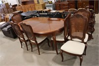 DINING TABLE WITH 6 CHAIRS & 2 LEAVES INSERTED