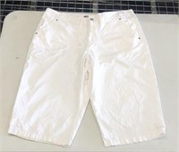 Size 16 Gloria Vanderbilt Shorts