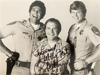 Chips Robert Pine signed photo