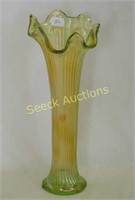 Fenton's Fine Rib 9 1/2" vase - lime green