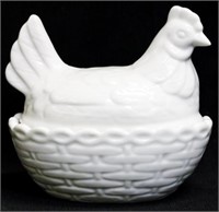 OMC Porcelain Hen on Nest 4"