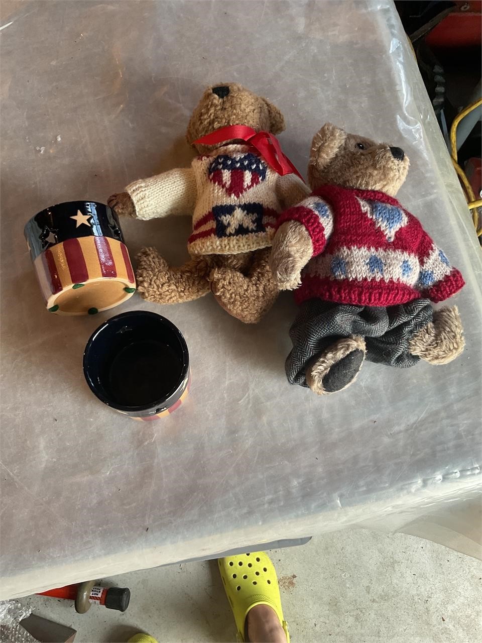 Patriotic bears and candle holders