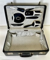 VINTAGE TRAVEL CASE WITH VANITY ITEMS