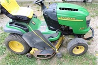 JD L120 48" Cut Riding Mower