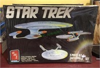 Star Trek by Ertl complete details Starship