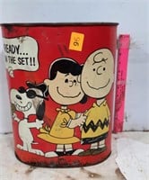 Ready on the Set Snoopy, Peanuts & Lucy Garbage Ca