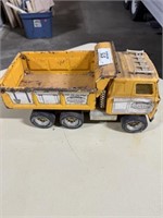 ERTL Dump Truck