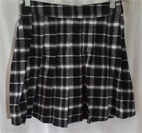 XS Hollister Pleated Plaid Mini Skirt