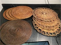 WICKER AND RATTAN PLACEMATS