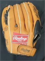 NEW Rawlings Baseball Glove