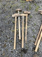 4 Sledgehammers