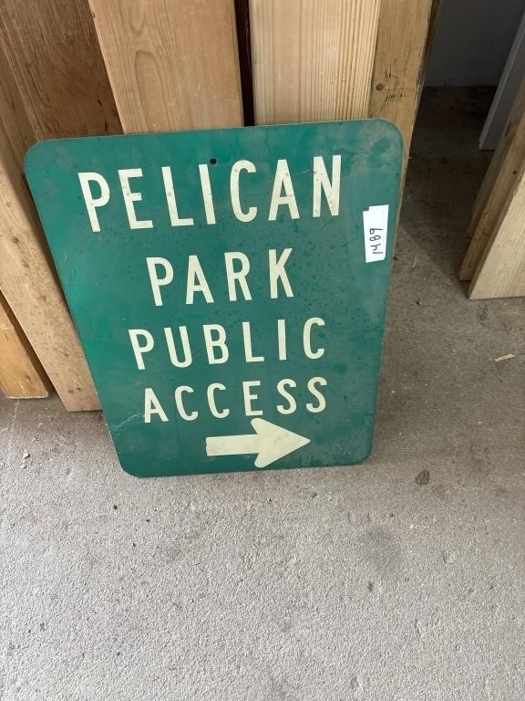 Pelican Park Public Access Sign