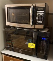 Microwaves Inc. Emerson Model MW8999SB and