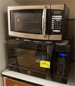 Microwaves Inc. Emerson Model MW8999SB and