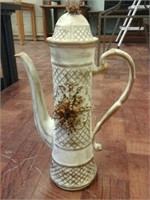 Decorative ceramic tea pot