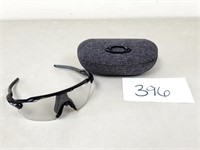 Oakley Radar EV Photochromic Glasses