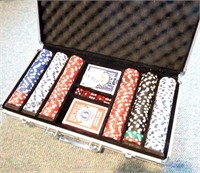 Poker Chips in Metal Case