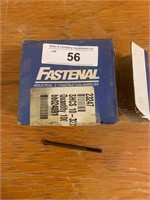 Fastenal SHCS 10-32x2 1/4 Cap Screws