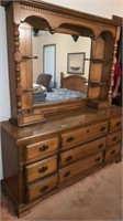 Dresser with mirror (68in x 19in x 76in)