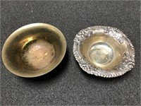 Lot of 2 brass decorative bowls plain and floral