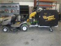 ^Craftsman Riding Lawnmower w/Cyclone Rake Vacuum