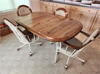 Kitchen Table & Leaf w/4 Chairs