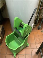 Green Mop Bucket w/ Wringer