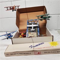 Airplane Models, plastic & diecast toys  H