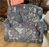 Vintage Patterened Love Seat/Upholstered Recliner
