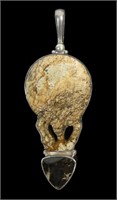 Sajen sterling silver carved agate horse pendant