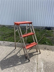 Metal 2 step folding stool
