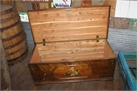 ANTIQUE ROOS CEDAR CHEST MADE IN CHICAGO