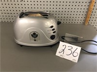 TORONTO MAPLE LEAF TOASTER