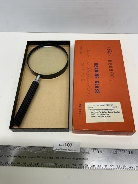 Vintage AT10 Reading Glass Magnifier