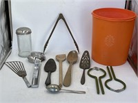 Vintage kitchen assortment, orange Tupperware