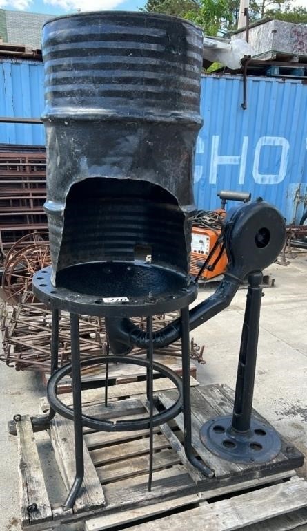 Heavy Duty Vintage Blacksmith Forge By Canadian