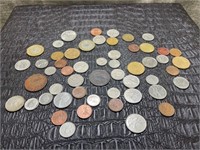 SMALL MIXED LOT FOREIGN COIN CURRENCY