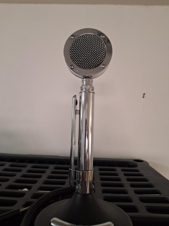 MICROPHONE