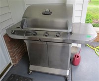 Char-Broil Commercial SS grill w/tank & cover