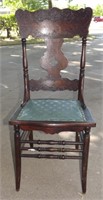 PRESS BACK ANTIQUE WOODEN CHAIR