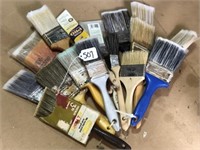 18 Used Paint Brushes in Good Condition