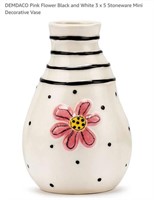 MSRP $12 Demdaco Vase