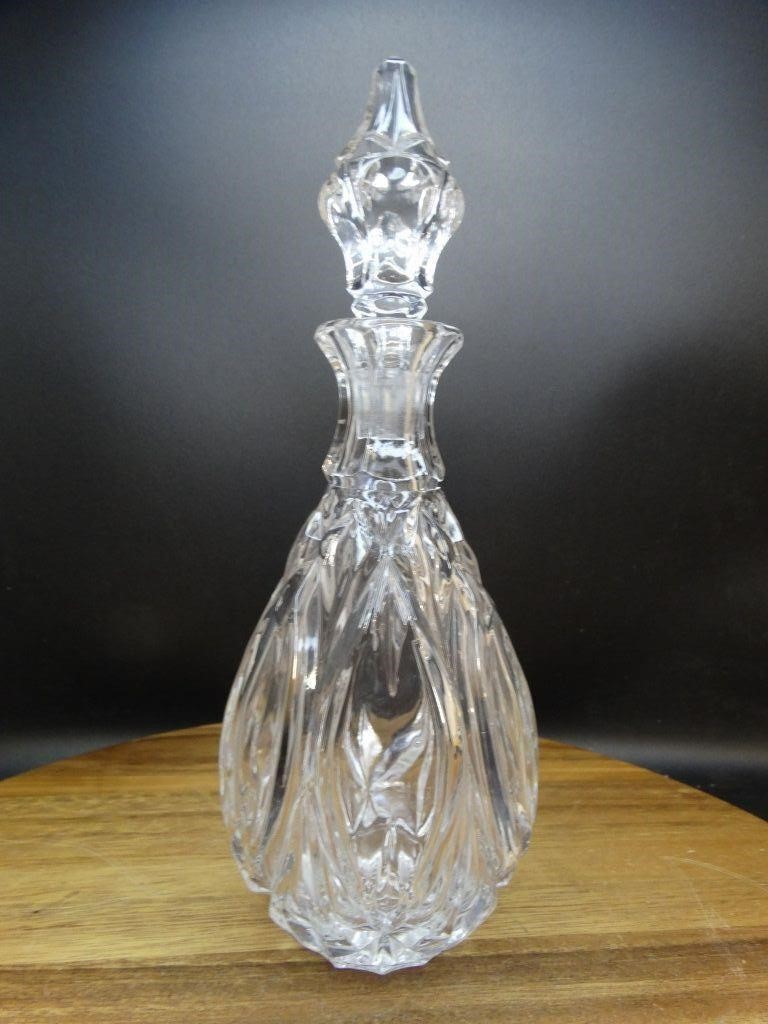 10" Tall Elegant Crystal Glass Decanter