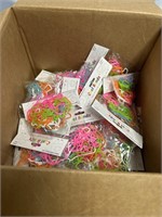 50 PACKAGES OF COOL CHILDREN'S PARTY BANDS