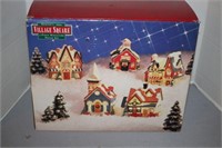 1994 MERVYN'S VILLAGE SQUARE MINIATURE  HOUSE SET