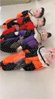 4 clown dolls